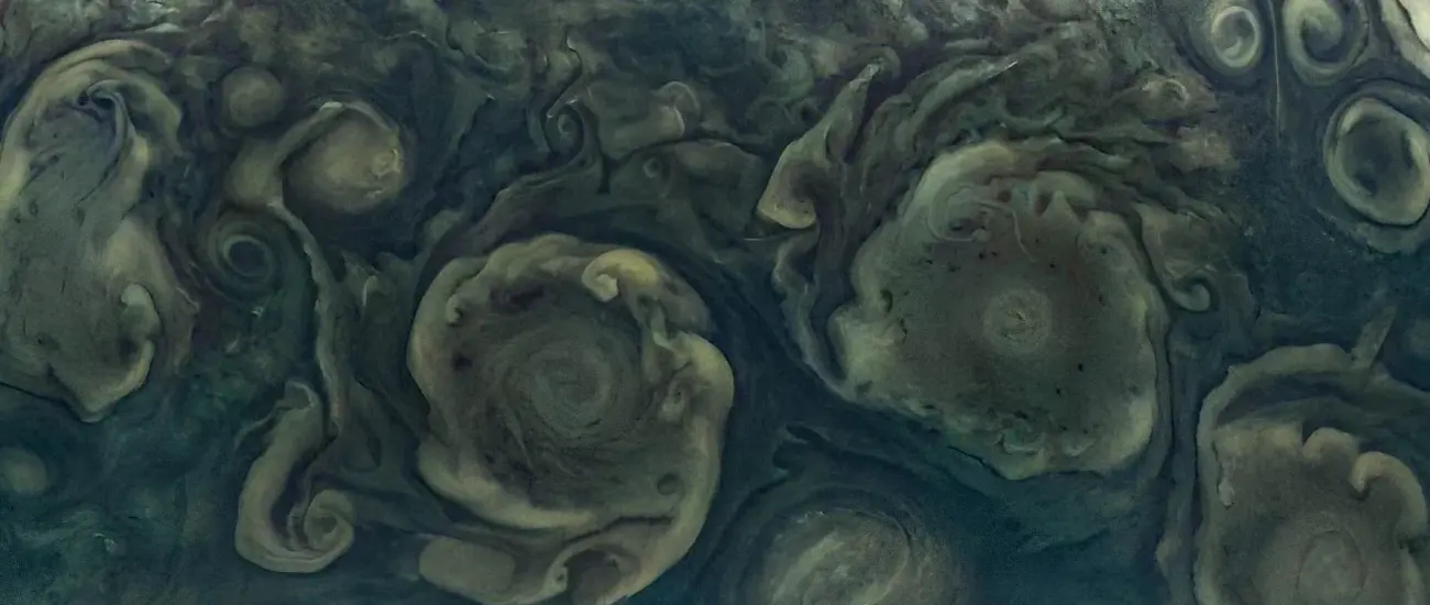 Бушующие на Юпитере циклоны оказались похожи на океаны Земли