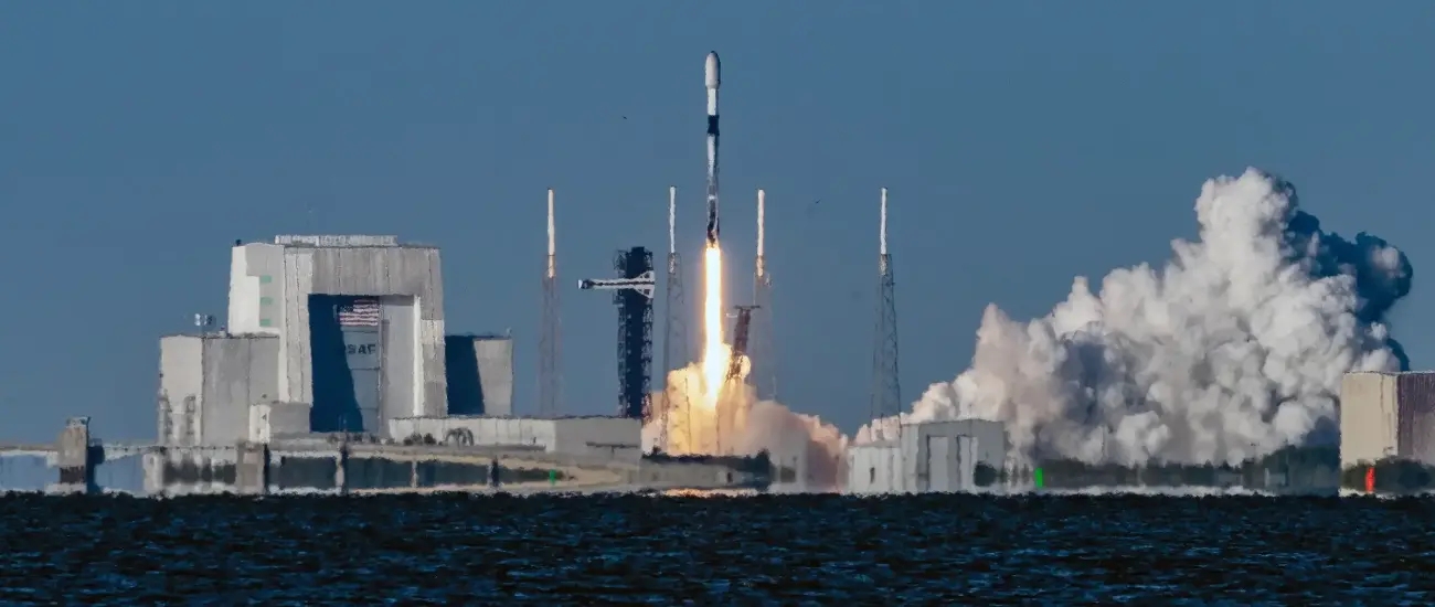 SpaceX запустила на орбиту 23 спутника Starlink