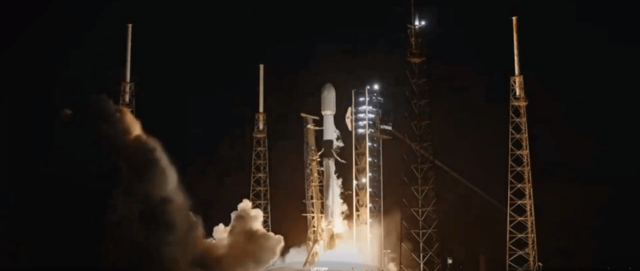 SpaceX вывела на орбиту 23 спутника Starlink — они выдержали геомагнитную бурю