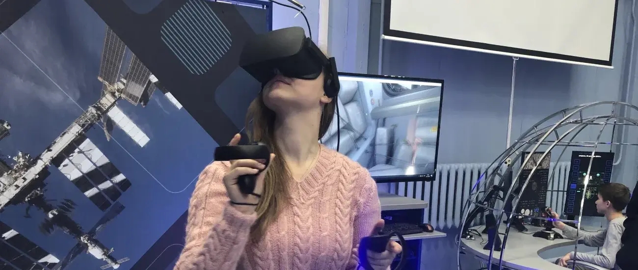 Разработанный учеными МГУ шлем виртуальной реальности испытают в космосе