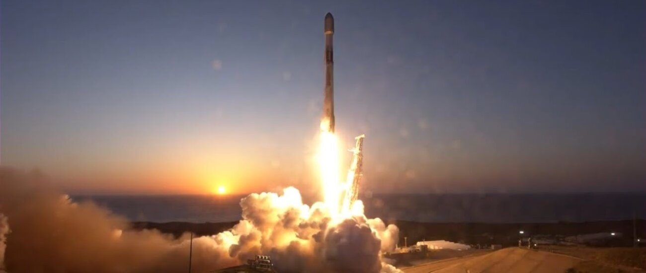 SpaceX пополнила группировку Starlink на 21 спутник