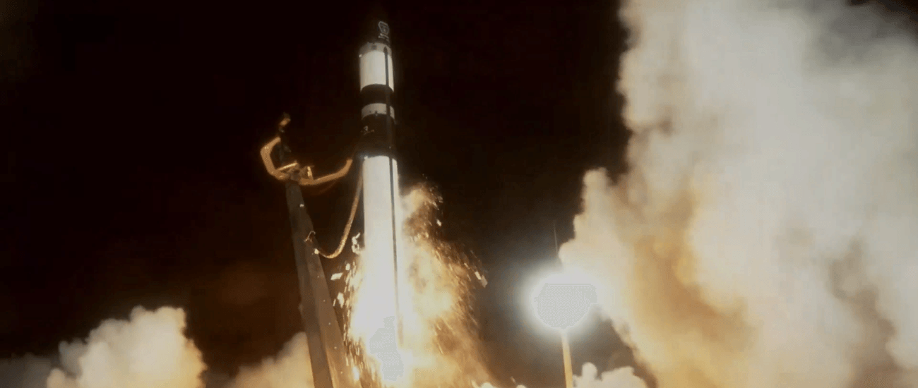 Rocket Lab запустила спутник для уборки космического мусора