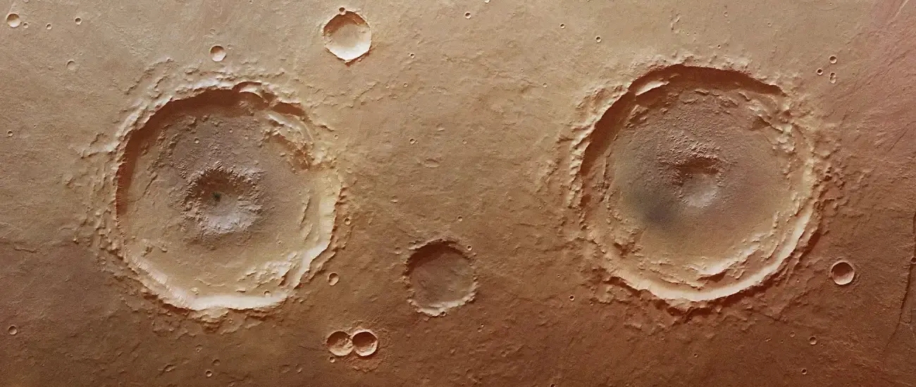 Одно столкновение на Марсе привело к появлению двух миллиардов кратеров