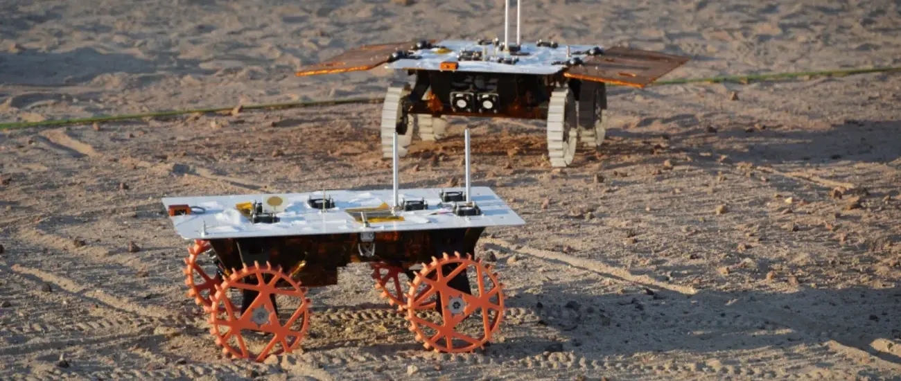 NASA протестировало три мини-лунохода CADRE на «марсианском» полигоне