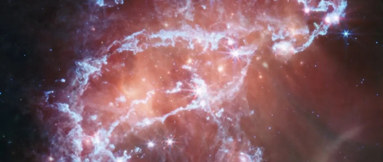 Астрономы впервые обнаружили магнитное поле у трех звезд за пределами Галактики