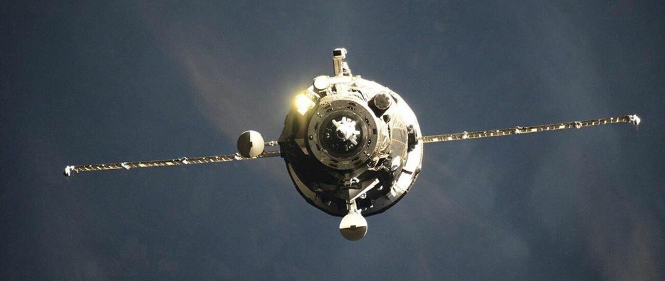 Космонавты на МКС начали разгружать «Прогресс МС-26»