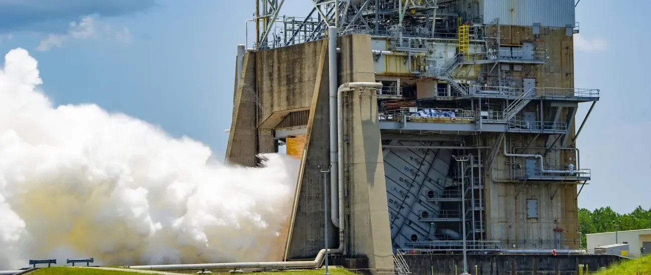 NASA завершило серию огневых испытаний двигателя RS-25 для полетов на Луну