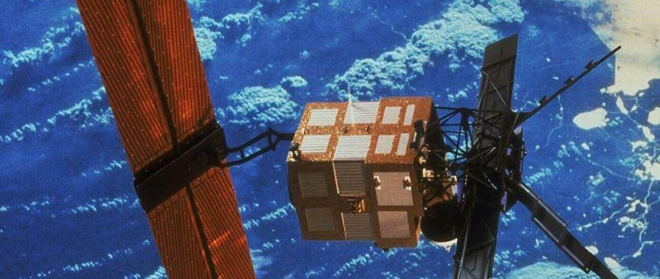 Отработавший европейский спутник размером с автобус сгорел в атмосфере Земли