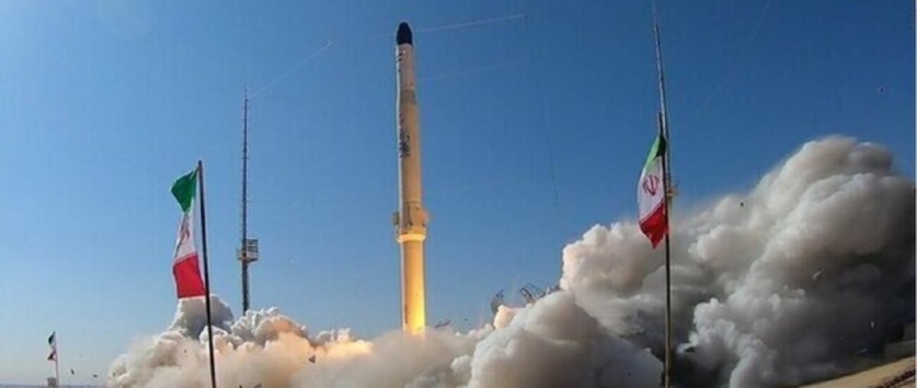 Иран успешно вывел на орбиту три спутника за один запуск