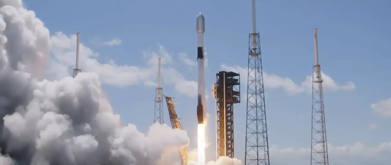 SpaceX вывела на орбиту партию из 23 спутников Starlink