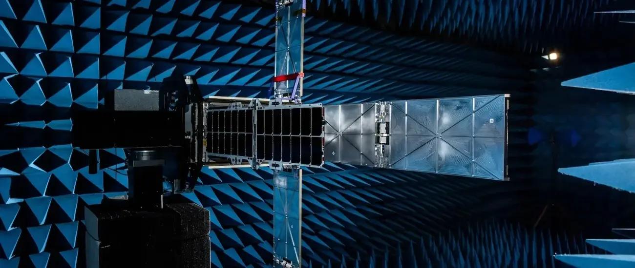 Спутник впервые установил Bluetooth-соединение с Землей