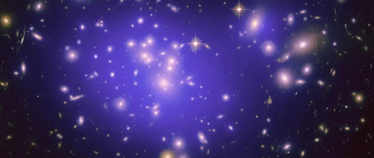 Ученые впервые обнаружили влияние темной материи на эволюцию галактик