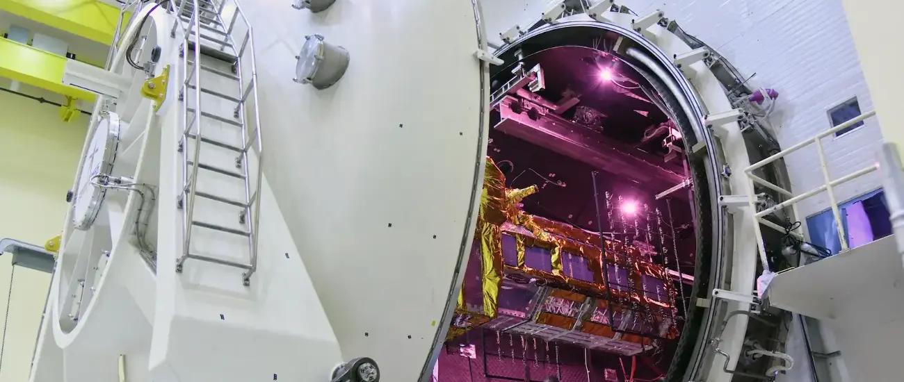 Американо-индийский спутник NISAR прошел испытания в рамках подготовки к запуску