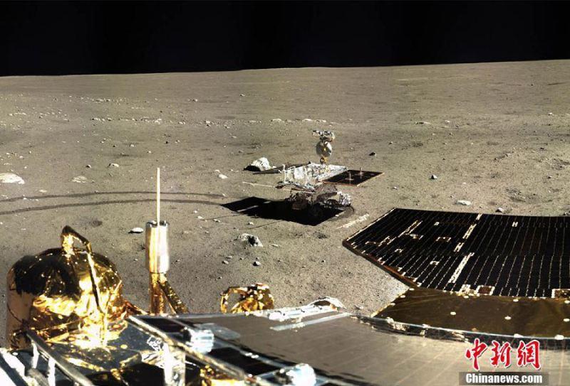 Посадочный модуль и луноход «Юйту» станции&nbsp;«Чанъэ-3» на поверхности Луны