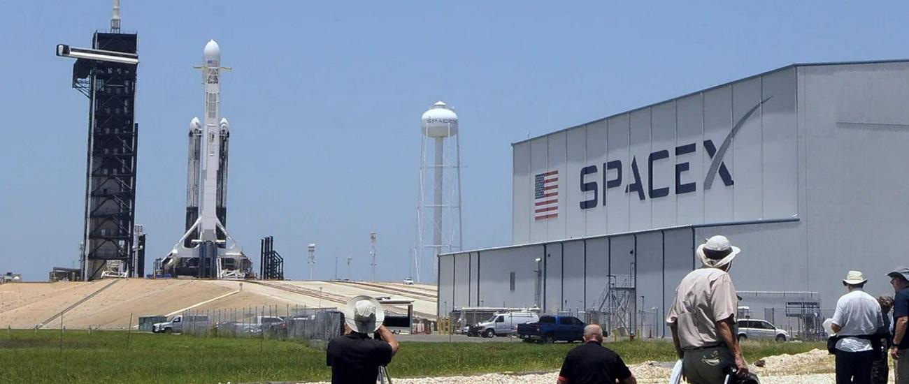 На SpaceX подали в суд за дискриминацию при найме на работу