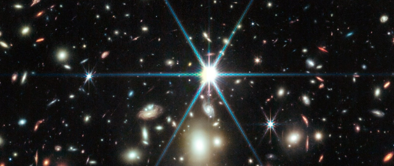 «Уэбб» "разглядел" самую далёкую из когда-либо обнаруженных звезд