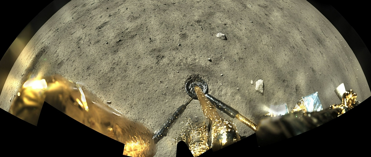 Китайский дрон будет искать лед на Луне