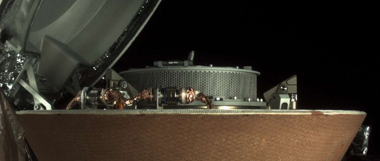 НАСА доставило на Землю образцы грунта с астероида Бенну